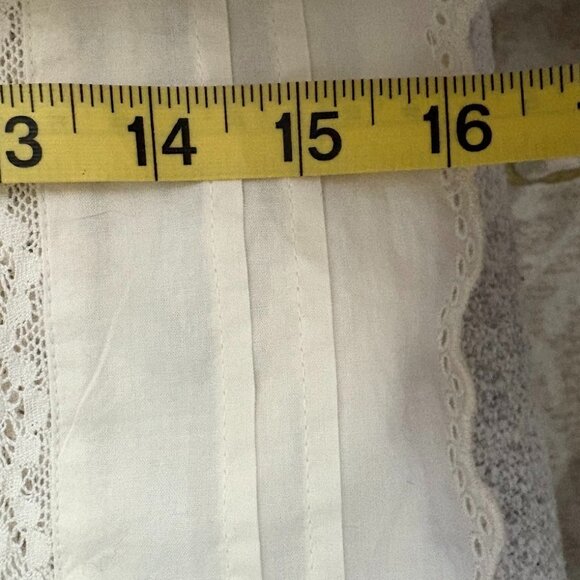 Universal Thread Women's Flutter Short Sleeve Blouse - Picture 5 of 5